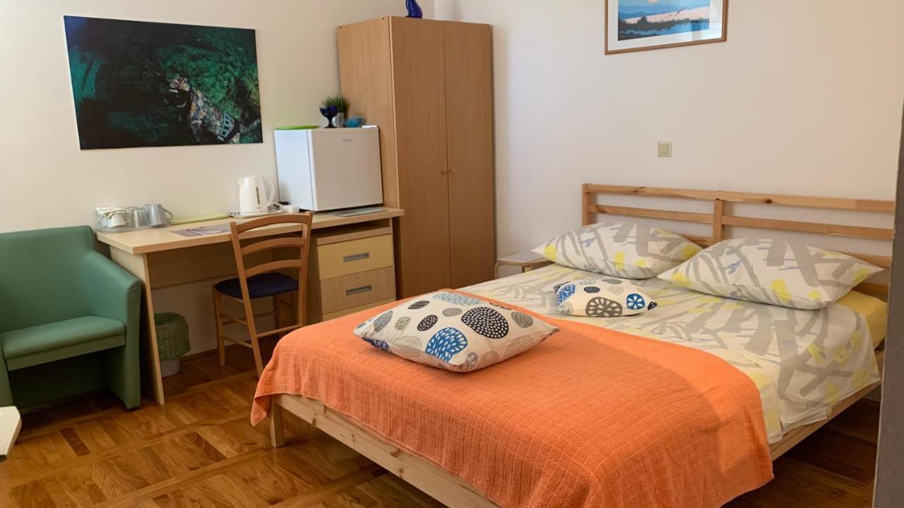 Studio apartment&rooms ADRIA Vodice Esterno foto