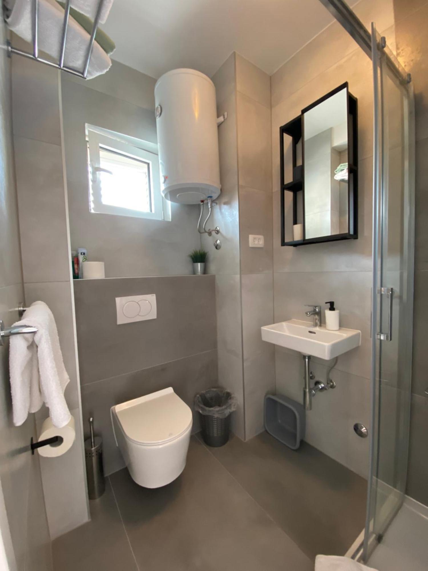 Studio apartment&rooms ADRIA Vodice Esterno foto