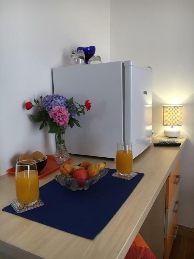 Studio apartment&rooms ADRIA Vodice Esterno foto